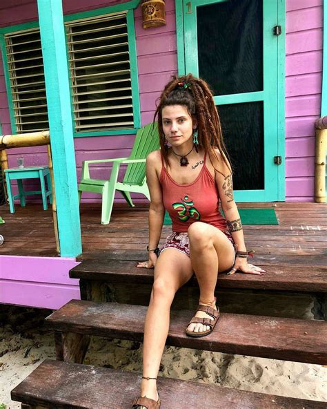 Indica Flower (70 photos) Sexy Feets - Celeb Feets