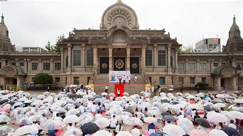 Amid rain Indian embassy organises Yoga Day celebrations in Tokyo