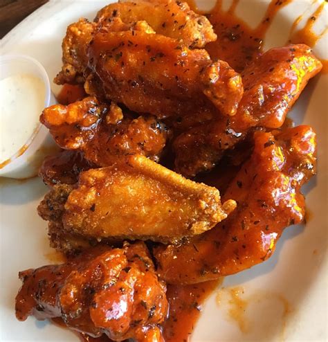 Memphis Crowned Wing Capital of America 🍗 - Choose901