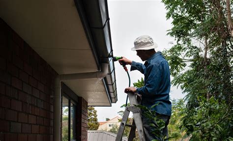 How to Protect Outside Wall from Rain: Waterproofing Guide