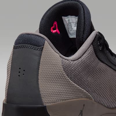 Luka .77 PF 'Gum' Basketball Shoes. Nike IN