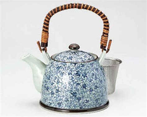 Buy Karakusa Arita-yaki 950cc Set of 2 Japanese Teapots White porcelain ...