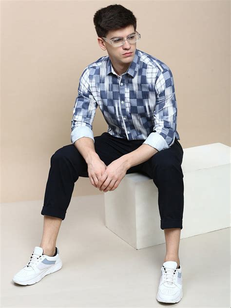 INVICTUS Men Blue Sport Slim Fit Opaque Checked Casual Shirt - Price ...