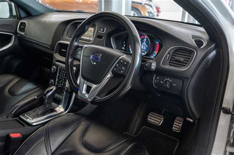 VOLVO V40 CROSS COUNTRY D3 for sale in India, 41100 km Driven
