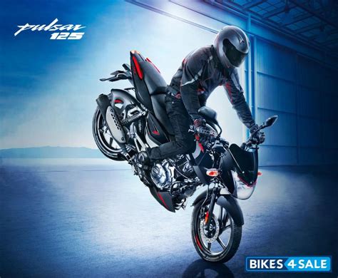 Bajaj Pulsar 125 Split Seat price, specs, mileage, colours, photos and ...