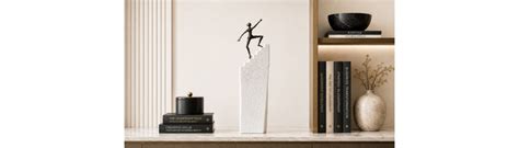 How Motivational Sculptures Inspire Modern Offices & Decor | Spacio
