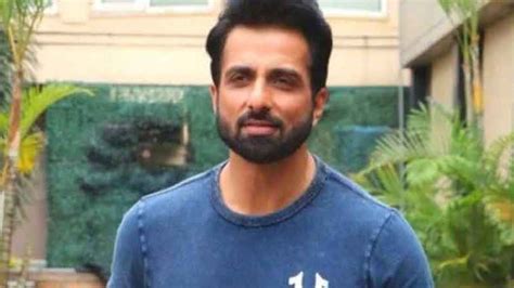 Temple built by Sonu Sood, the messiah of the poor, actor gave his ...