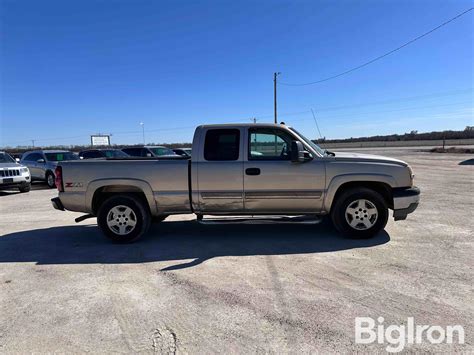 2005 Chevrolet 1500 Silverado Z-71 4x4 Pickup | Transportation | BigIron