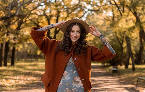 Dress for the Weather: Transitioning Your Style from Winter to Spring