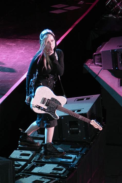 Avril Lavigne "The Best Damn Tour" @ Beijing Wukesong Aren… | Flickr