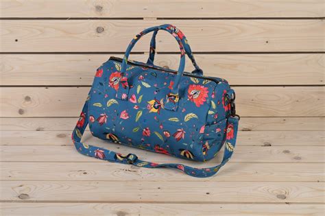 INDIAN JAL DUFFLE BAG – Tree Art Inc