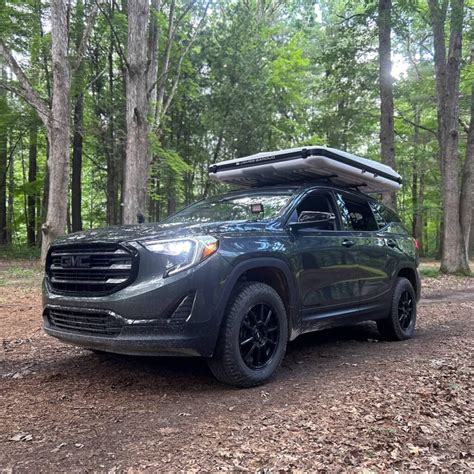 Lifted GMC Terrain Off road build on A/T Tires - offroadium.com
