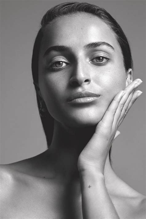 Skin flooding could be the key trend to hydrated skin this summer–Vogue ...