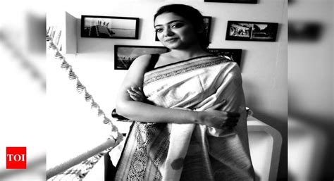 ‘Hiralal’ fame Anuska Chakraborty shines in ‘Katti Nrittam’ | Bengali ...