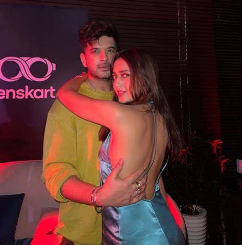 Karan Kundra Tejasswi Prakash Birthday Photos | Karan Kundra Age | Karan Kundra Birthday ...