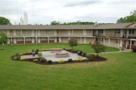 UNIVERSITY INN (Angola) - Motel Reviews & Photos - Tripadvisor