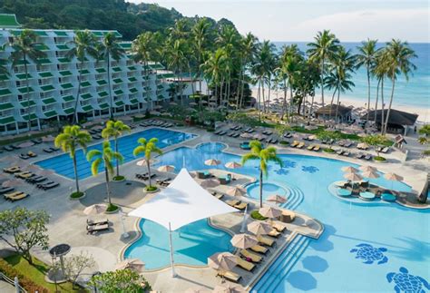 Wedding at Le Méridien Beach Resort Phuket