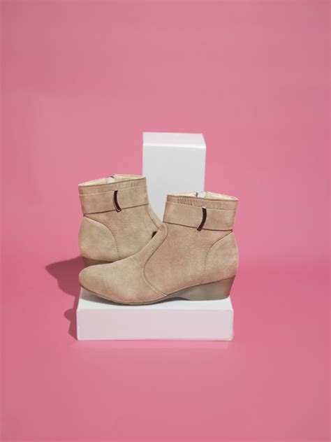 Boots for Women - Buy Stylish Boots Shoes for Women Online | Inc5