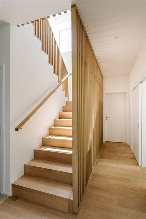 Staircase Handrail Wood Design: An Elegant and Warm Touch to Your Home ...
