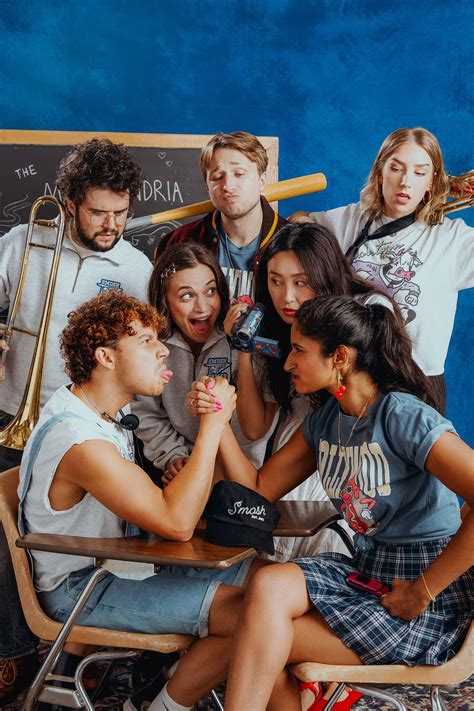 Smosh En Hun Vriendinnen Smosh Summer Games Class Schedule Just