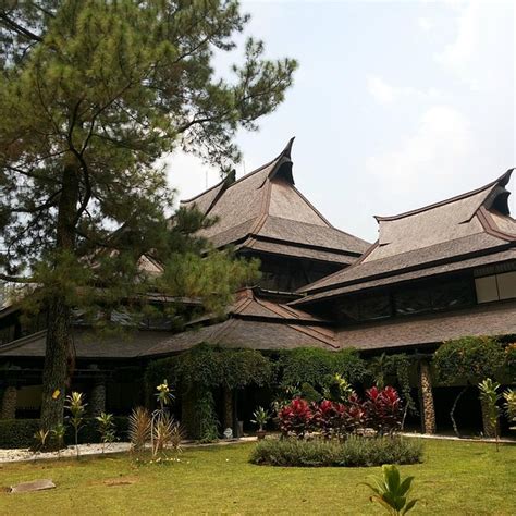 THE 10 BEST Restaurants Near Institut Teknologi Bandung