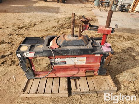 Coats 4050A Pneumatic Tire Changer | Agriculture | BigIron