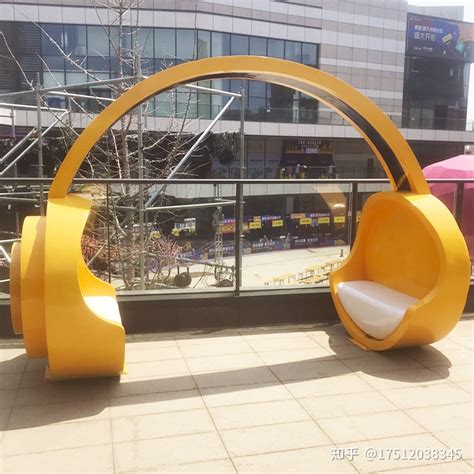 商场玻璃钢座椅雕塑材料介绍 – 博仟雕塑公司BBS