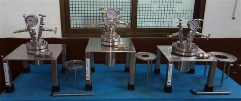 LABORATORY REACTOR - Hydrothermal Reactor Autoclave Manufacturer from Thane