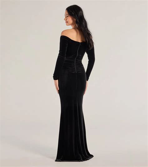 Elegant Off The Shoulder Dresses & Windsor