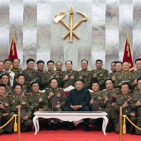 Kim Jong-Un and DPRK Officials, 2020 : pics