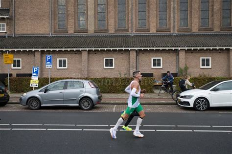 Marathon Side View 的图像结果