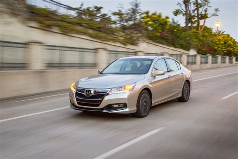 2014 Honda Accord PHEV - HD Pictures @ carsinvasion.com