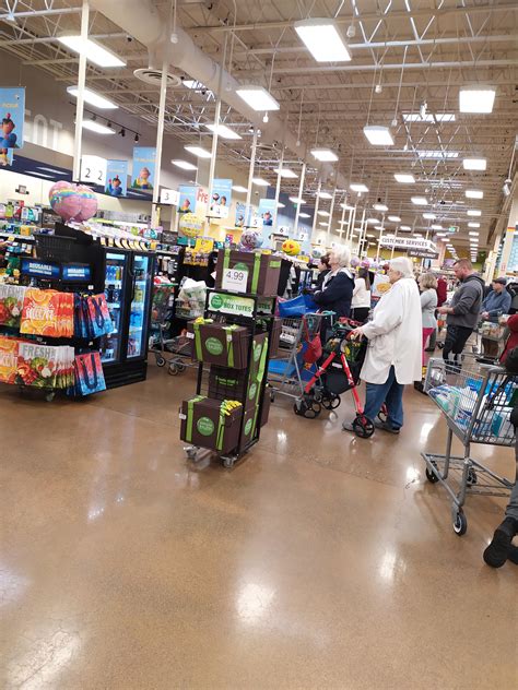 Ballard Fred Meyer, 11:50 AM : r/SeattleWA