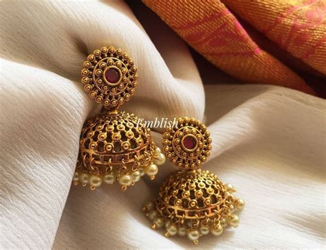 Gold Earrings Design: शादी में दुल्हनों के लिए में जरुर ख़रीदे ये गोल्ड ...