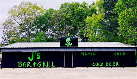 New Member Ribbon Cutting for J's Bar and Grill | Center Light and Champion