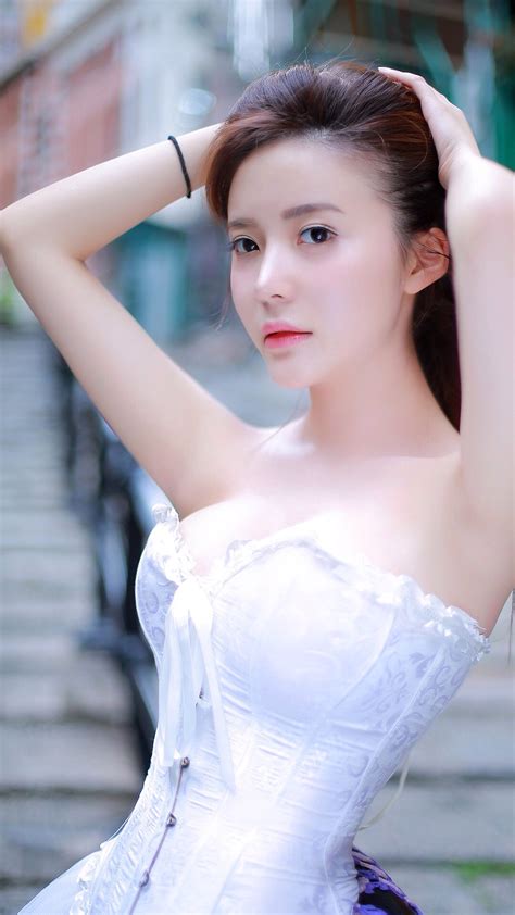 美女图片壁纸锁屏 - 366亿图