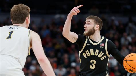 Purdue's Braden Smith wins Bob Cousy Award as nation's top PG