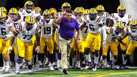 LSU Tigers begin spring practice with open quarterback competition - ESPN