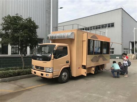 大型流动宴会车 可摆桌流动餐车 户外美食餐厅车 车载移动宴会厅车可上牌年检