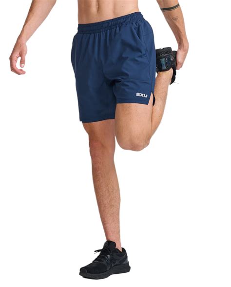 2XU MR6904B Aero 7 Inch Men's Running Shorts (Midnight/Silver Reflecti ...