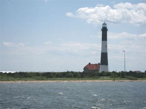 Are Dogs Allowed At Fire Island Lighthouse