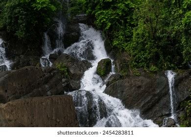 Mayabi Waterfall 1
