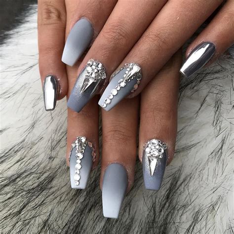 Beauty Advisor on Instagram: “Can't get enough of the diamonds on this ...