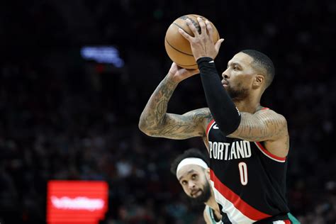 Damian Lillard’s Contract, Salary, and Net Worth: How Much Is the 9 ...