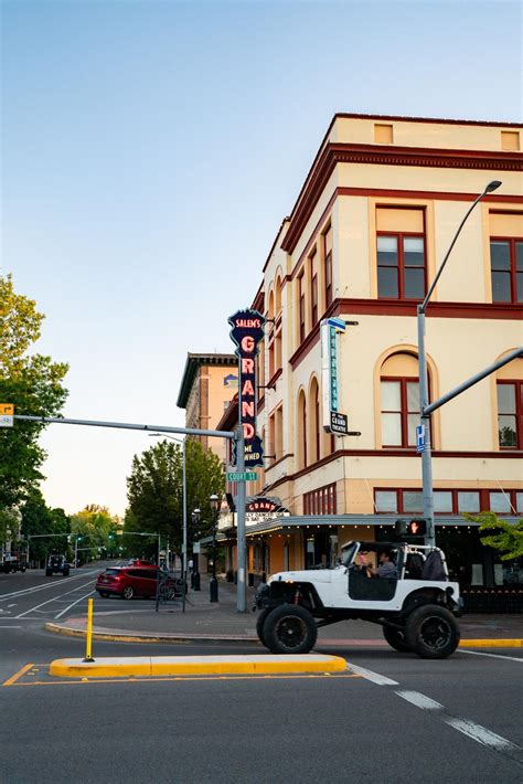 15 BEST Places to Live in OREGON (Helpful Local's Guide)