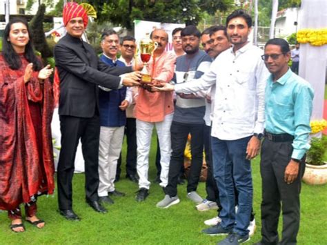 78th Independence Day celebrated at Vadodara GUVNL | વૃક્ષારોપણ કરાયું ...