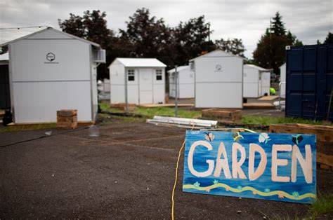Residents of Portland’s mass tiny home site, safe rest villages have AC ...