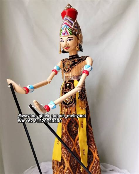 Sundanese Puppet Theatre: Traditional Wayang Golek of West Java