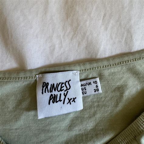 princess polly kendall crop top - sage green size us 6 | Depop