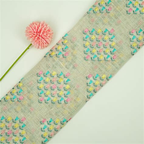 Nazneen Buta on Natural Gauged Linen – Zarinama